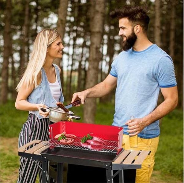 Barbecue a Carbonella con Griglia Regolabile, Ruote e Ripiani in Legno – Ideale per Esterni