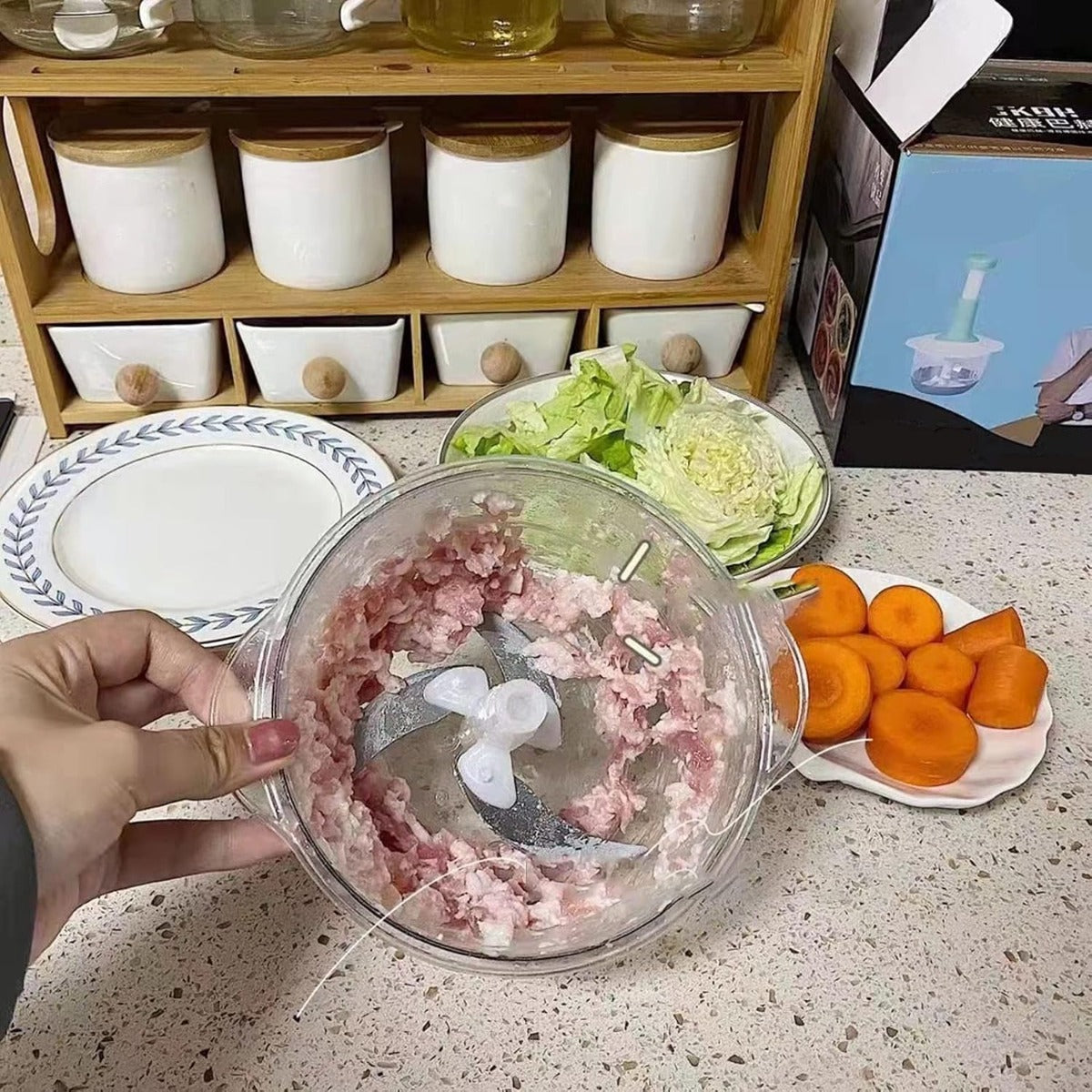 Tritacarne Manuale con Lame in Acciaio Inossidabile – Compatto e Pratico per Uso Domestico