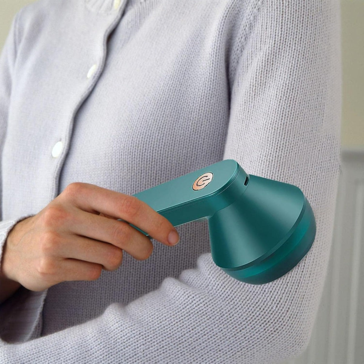 Rasoio per Tessuti Ricaricabile con Rimozione Pelucchi – Potente, Sicuro e Versatile