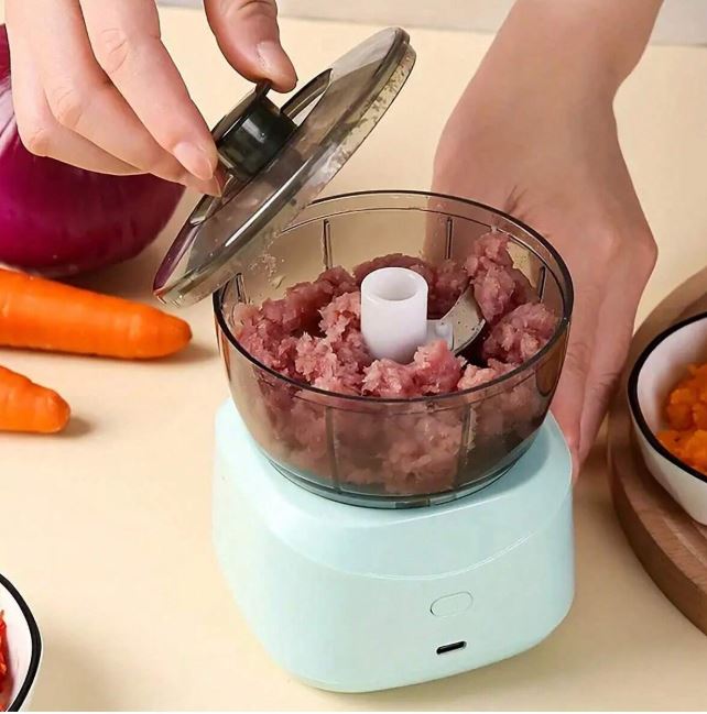 Tritatutto Elettrico Portatile 45 W – Frullatore e Trita-Alimenti Ricaricabile USB, Compatto e Multifunzionale